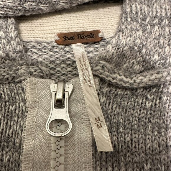 Free People In Bloom Knit hoodie sweater Oversized Zip up size Medium Cozy Boho - Picture 5 of 9